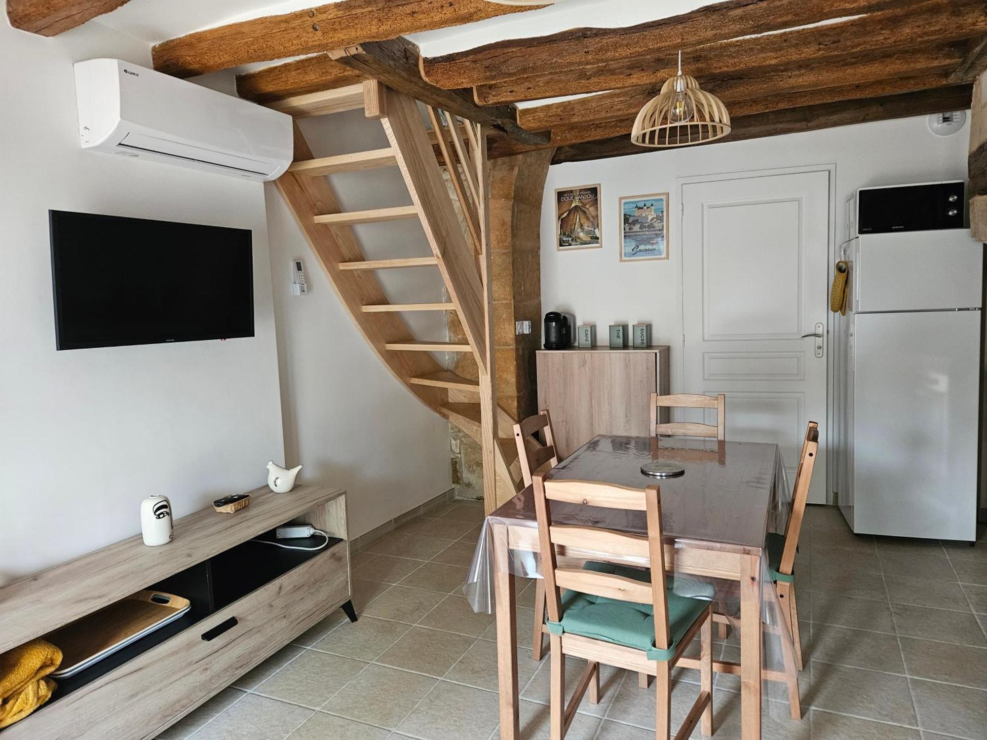Maison 2-3 Pers Semi-troglodyte Angers-saumur Ferienhaus